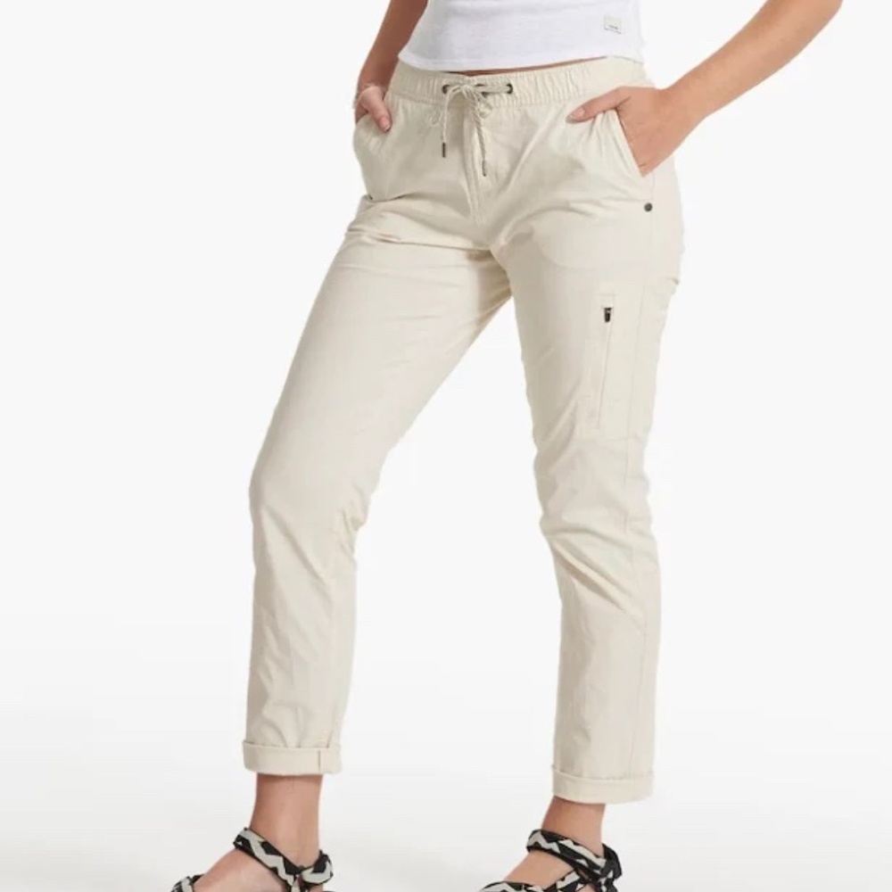 LIKE NEW! Women's Vuori Ripstop Tan Pants - SMALL - Picture 2 of 11